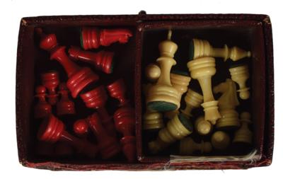 Lot #209 Lee Harvey Oswald's Chess Set - Image 2
