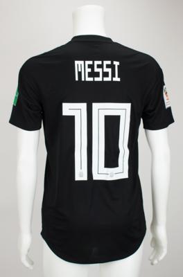 Lot #860 Soccer: Lionel Messi - Image 2
