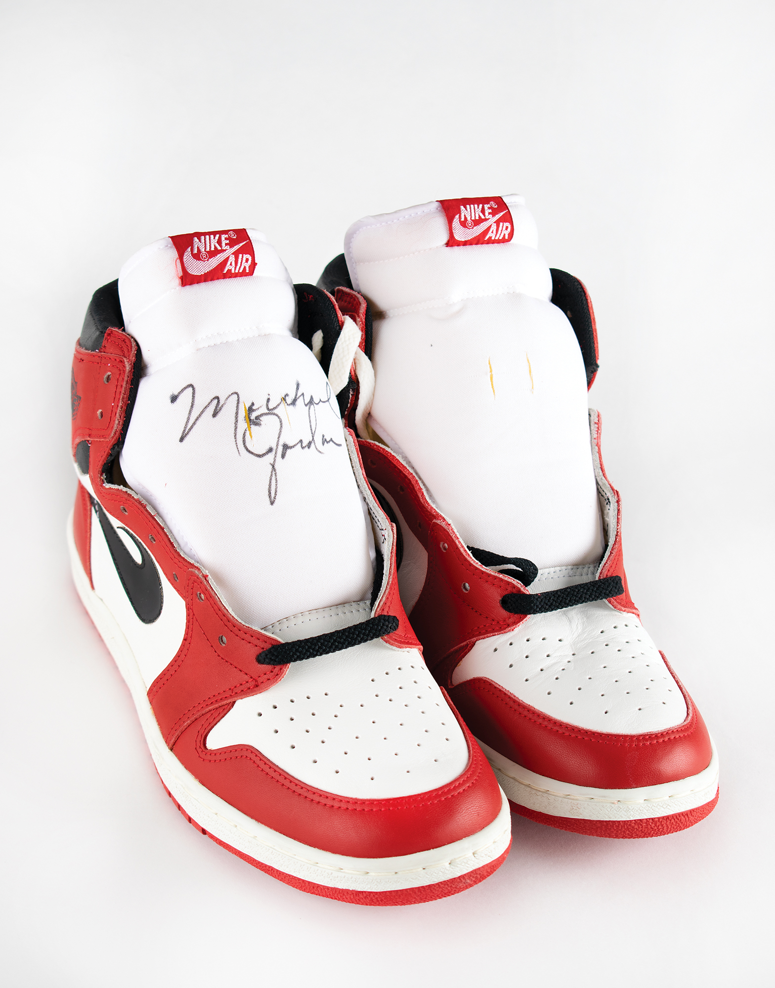Michael Jordan Rookie Signed Pair Of 1985 Nike Jordan 1 Shoes