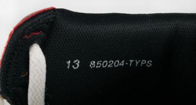 Lot #767 Michael Jordan: Air Jordan 1 'Player Sample' Sneakers Signed as a Rookie - Image 13