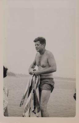 Lot #37 The Kennedys 'Cape Cod Casual' Original Vintage Photographs (42) Taken by Katherine Graham - Image 15