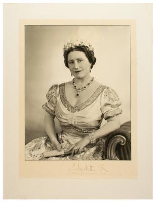 Lot #316 Elizabeth, Queen Mother Signed Photograph