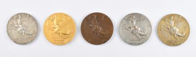 Lot #6005 Paris 1900 Exposition Universelle Set of (5) Medals - Image 3