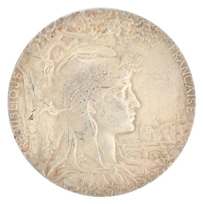 Lot #6005 Paris 1900 Exposition Universelle Set of (5) Medals - Image 8