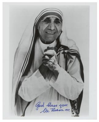 Lot #303 Mother Teresa Signed Photograph