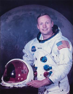Lot #413 Neil Armstrong Signed Photograph - Image 2