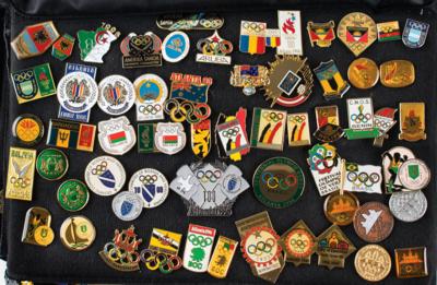 Lot #1036 Atlanta 1996 Summer Olympics Collection of Nearly (600) NOC Pins - Image 10