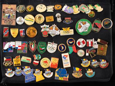 Lot #1036 Atlanta 1996 Summer Olympics Collection of Nearly (600) NOC Pins - Image 7