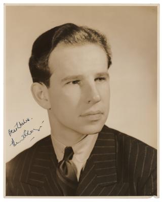 Lot #727 Hume Cronyn Signed Photograph - Image 1