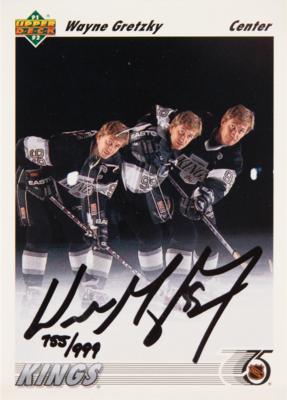 Lot #883 Wayne Gretzky Signed Trading Card