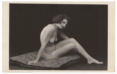 Lot #8040 Albert Arthur Allen 'The Female Figure' Photograph Suite - Image 10