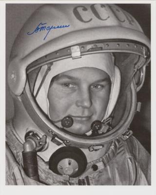 Lot #3610 Valentina Tereshkova Signed Photograph