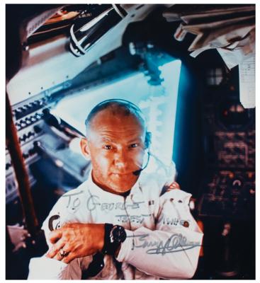 Lot #3223 Buzz Aldrin Signed Photograph - Image 2