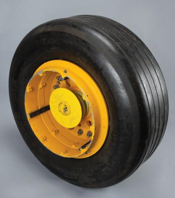 Lot #3567 Space Shuttle Main Wheel and Tire Assembly - Image 2