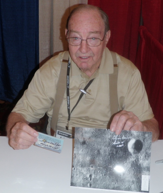 Lot #3361 Edgar Mitchell Signed Photograph - Image 2