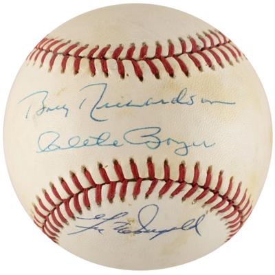 Lot #913 NY Yankees (3) Multi-Signed Baseballs - Image 1