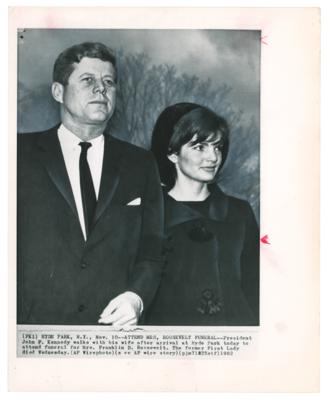 Lot #61 John F. Kennedy Archive of (377) Wire Photos - Image 17