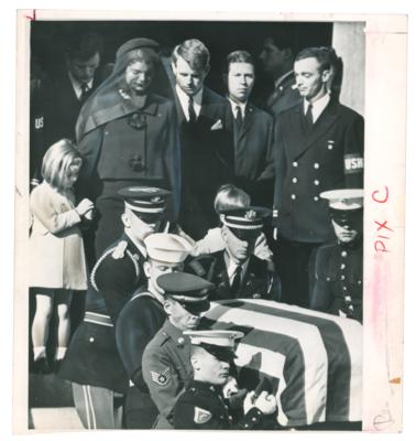 Lot #61 John F. Kennedy Archive of (377) Wire Photos - Image 18