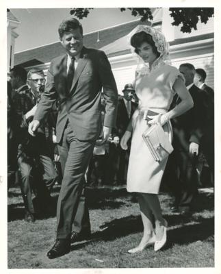 Lot #58 John F. Kennedy (37) Original Photographs - Image 9
