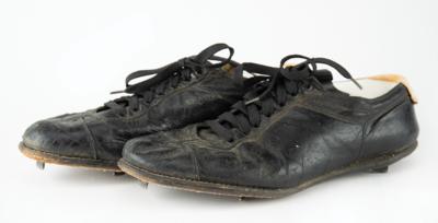 Lot #1007 Frank Thomas's 1962 New York Mets Game-Used Cleats