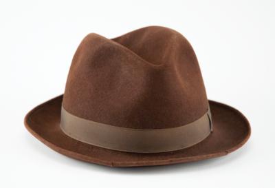 Lot #179 Claus von Bulow Personally-Owned and -Worn 1982 Murder Trial Hat with Additional Provenance - Image 3