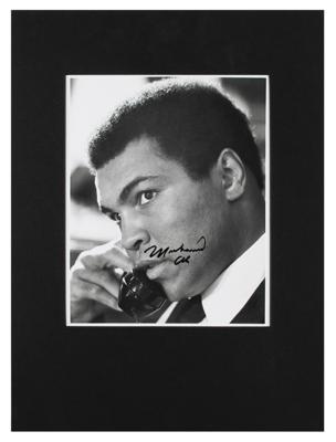 Lot #933 Muhammad Ali Signed Photograph - Image 2