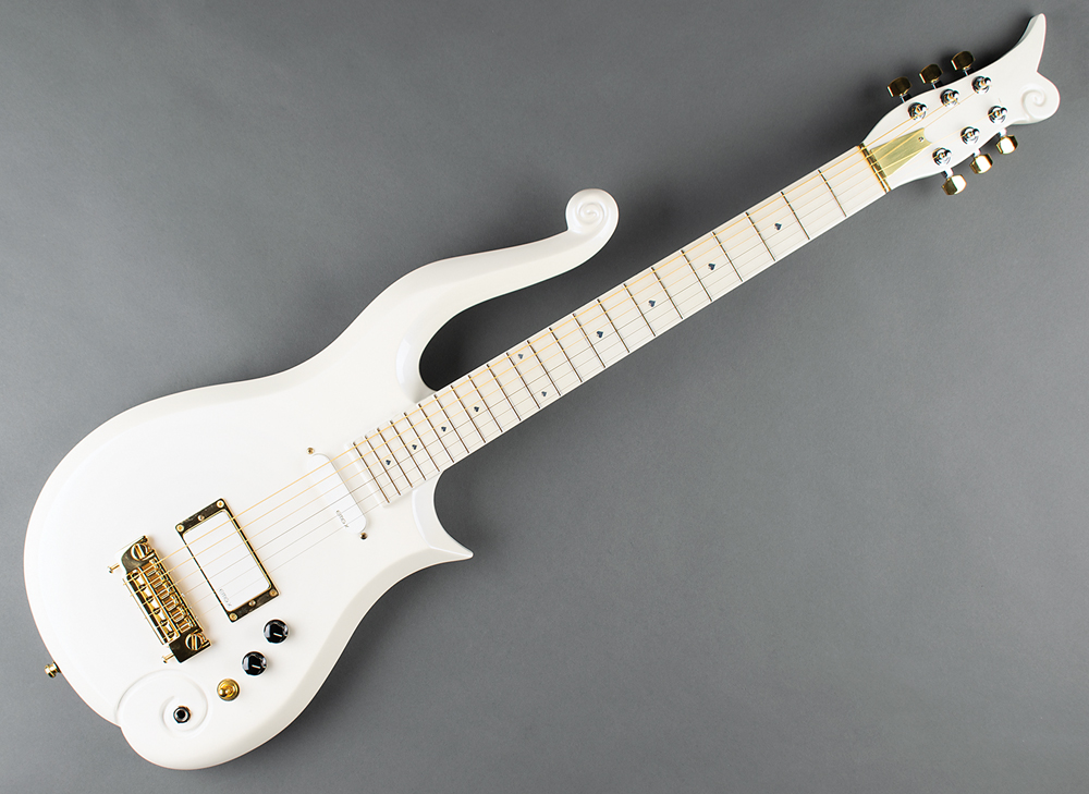 Toelating Samenwerking zeevruchten Prince: Custom Handbuilt Cloud Electric Guitar | Sold for $17,688 | RR  Auction