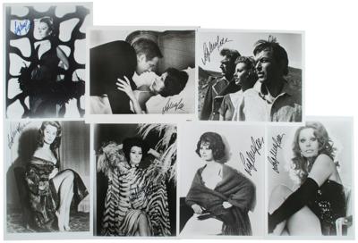 Lot #934 Sophia Loren (7) Signed Photographs