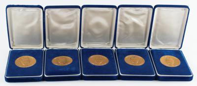 Lot #6123 Los Angeles 1984 Summer Olympics Participation Medals (5) and Programs (4) - Image 2