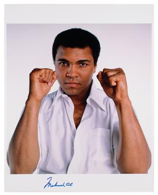 Lot #780 Muhammad Ali Signed Oversized Photograph by John Stewart - Image 1