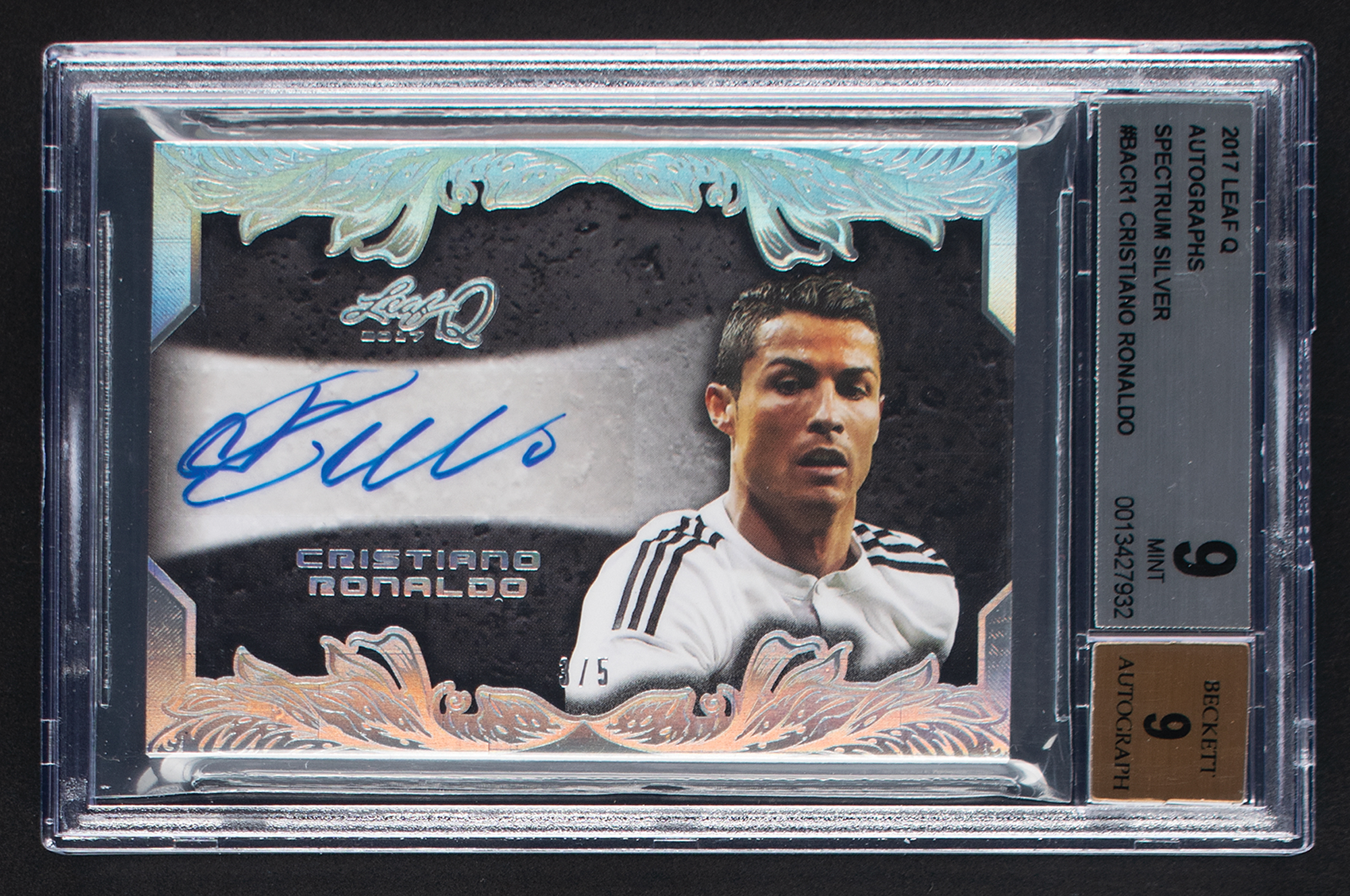 Lot #1055 2017 Leaf Q Spectrum Silver Cristiano Ronaldo Autograph (3/5) BGS MINT 9/9