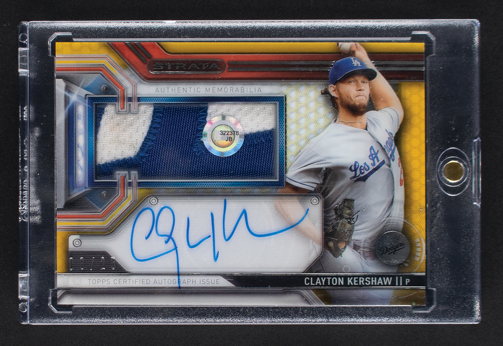 2016 Topps Strata Clayton Kershaw Autograph/Patch (8/25)