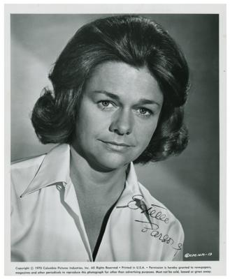 Lot #811 Estelle Parsons Signed Photograph - Image 1