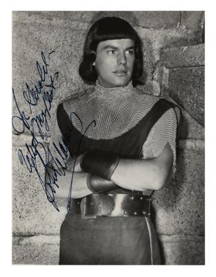 Lot #867 Robert Wagner Signed Photograph - Image 1