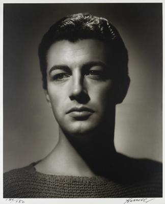 Lot #783 George Hurrell Signed Photograph: Robert Taylor - Image 1