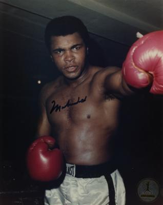 Lot #881 Muhammad Ali Signed Photograph - Image 1