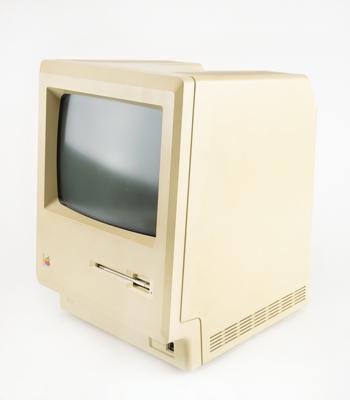 Lot #8052 Apple Macintosh 128K Computer - Image 2