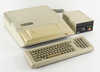 Lot #8048 Apple IIe External Keyboard Prototype and Computer - Image 1