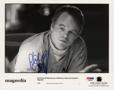 Lot #951 Philip Seymour Hoffman Signed Photograph