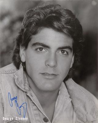 Lot #909 George Clooney Signed Photograph