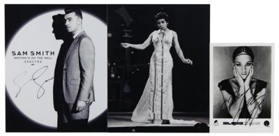 Lot #958 James Bond: Theme Singers (3) Signed Photos - Image 1