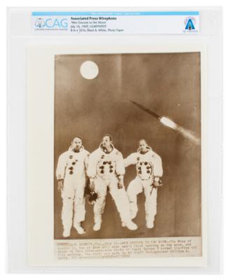 Lot #9250 Neil Armstrong: Apollo 11 Original Associated Press Wire Photograph - Image 1