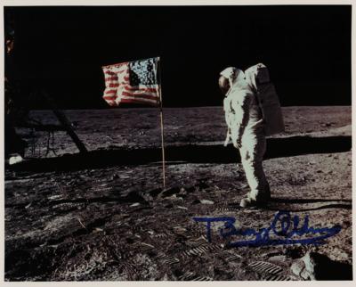 Lot #9214 Buzz Aldrin Signed Photograph - Image 1