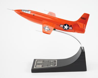 Lot #9727 Chuck Yeager Signed Model - Image 4