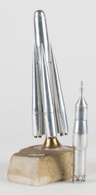 Lot #9632 Soyuz Rocket Presentation Model - Image 4