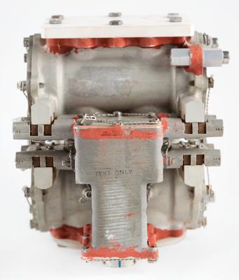 Lot #9110 Lunar Module Descent Engine Shut Off Valve - Image 5