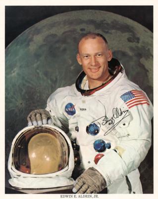 Lot #9197 Apollo 11 (3) Signed Photographs - Image 3