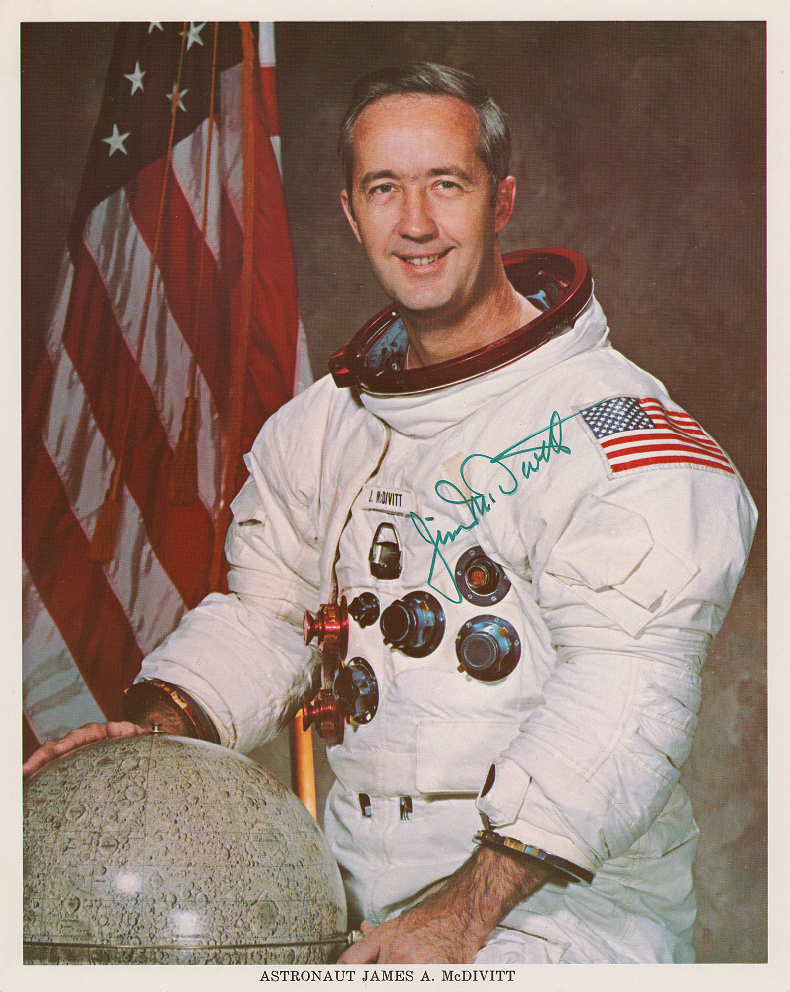 Астронавт 9 букв. Рон Джемини в молодости. Первый американский космонавт. Американские космонавты Аполлон.