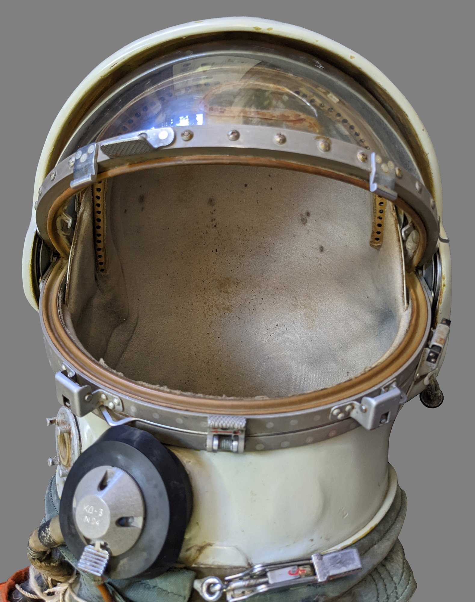 Lot #9617 Cosmonaut SK-1 Vostok Suit Assembly Prototype or Display - Image 27