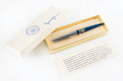Lot #82 Lyndon B. Johnson Bill Signing Pen for the 'Water Quality Act' - Image 1